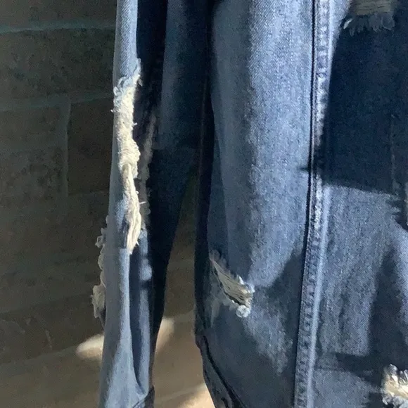 ⭐️ TINSEL - Sz M - totally distressed jean jacket all over - rounded hem as well