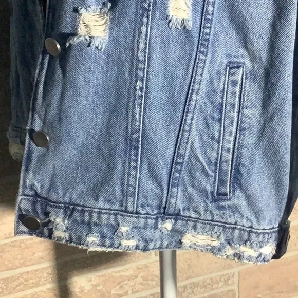 ⭐️ TINSEL - Sz M - totally distressed jean jacket all over - rounded hem as well