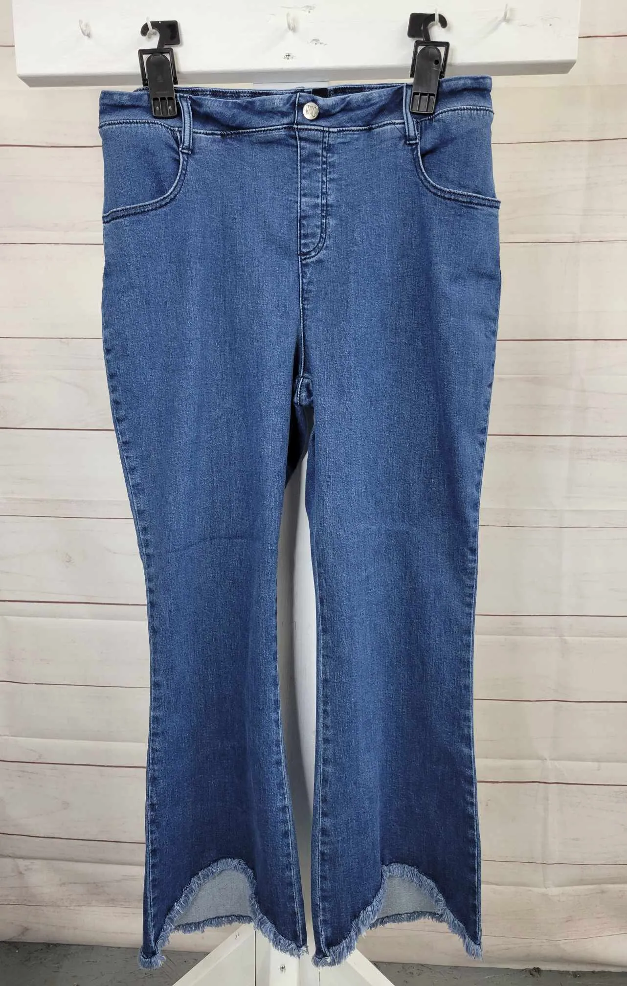 14R MIDWASH A599462 Women With Control Reg Wonder Denim Kick Flare Jeans