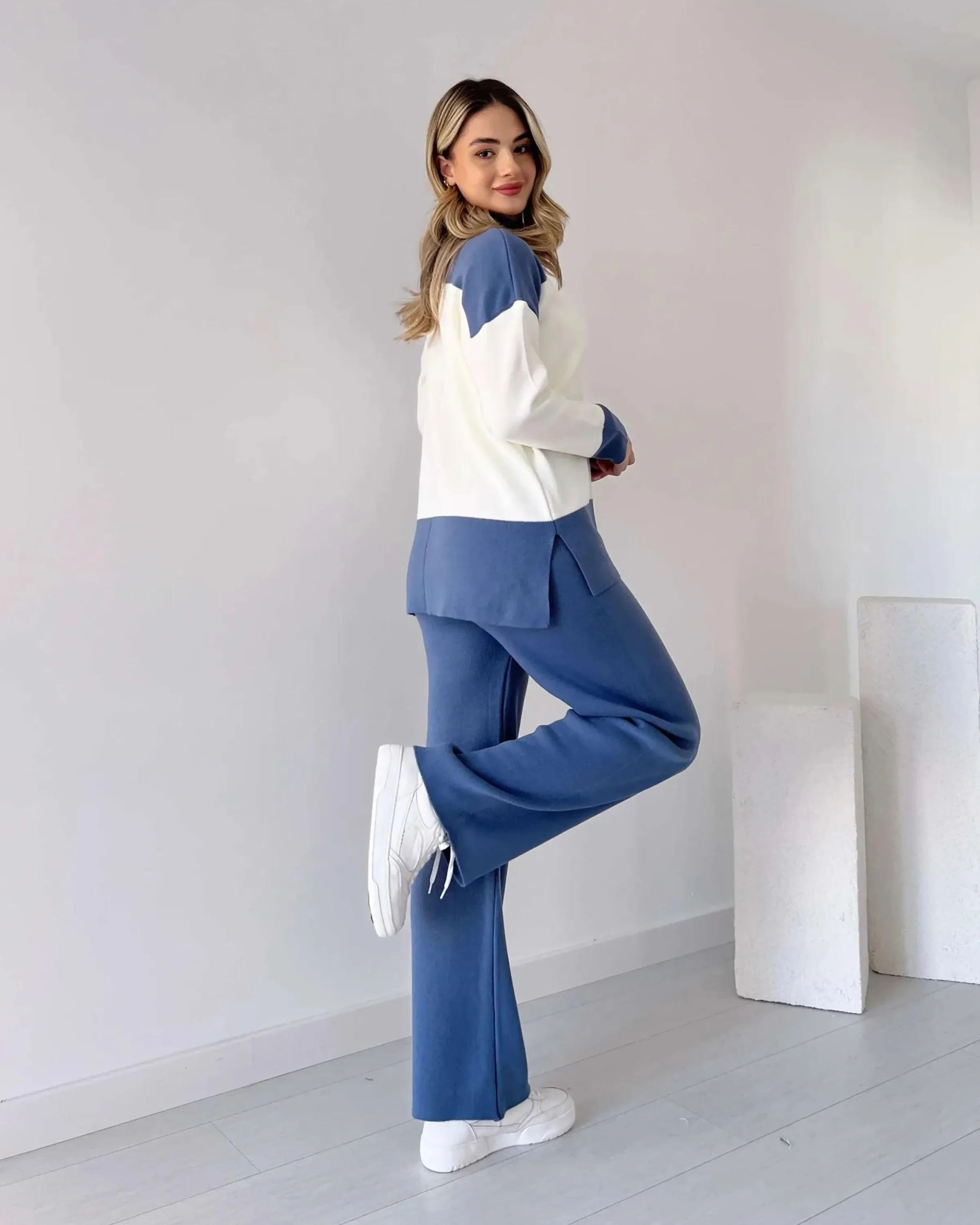 AMBER - Versatile and Comfortable Set