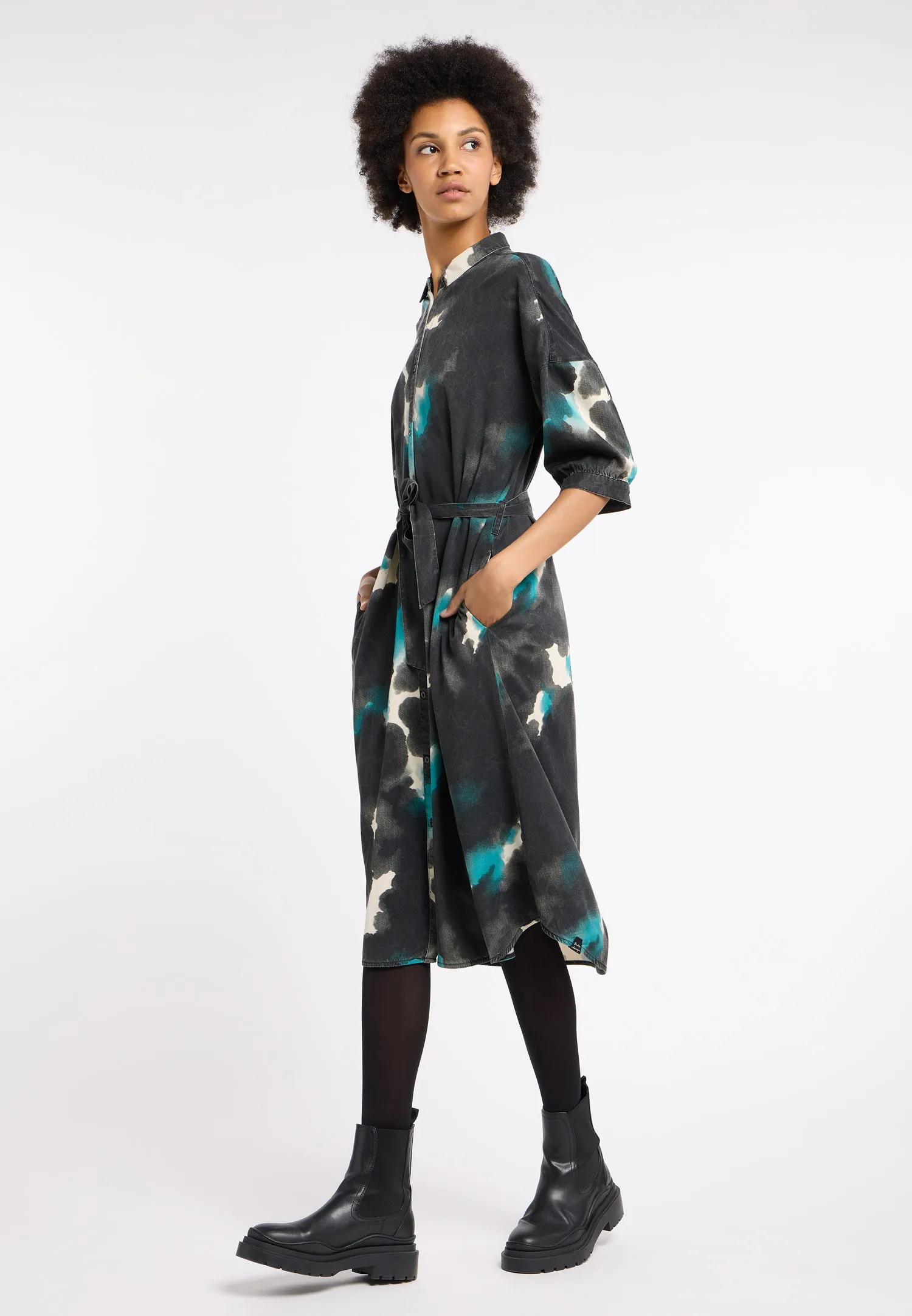 ANTYKA BLUR DRESS