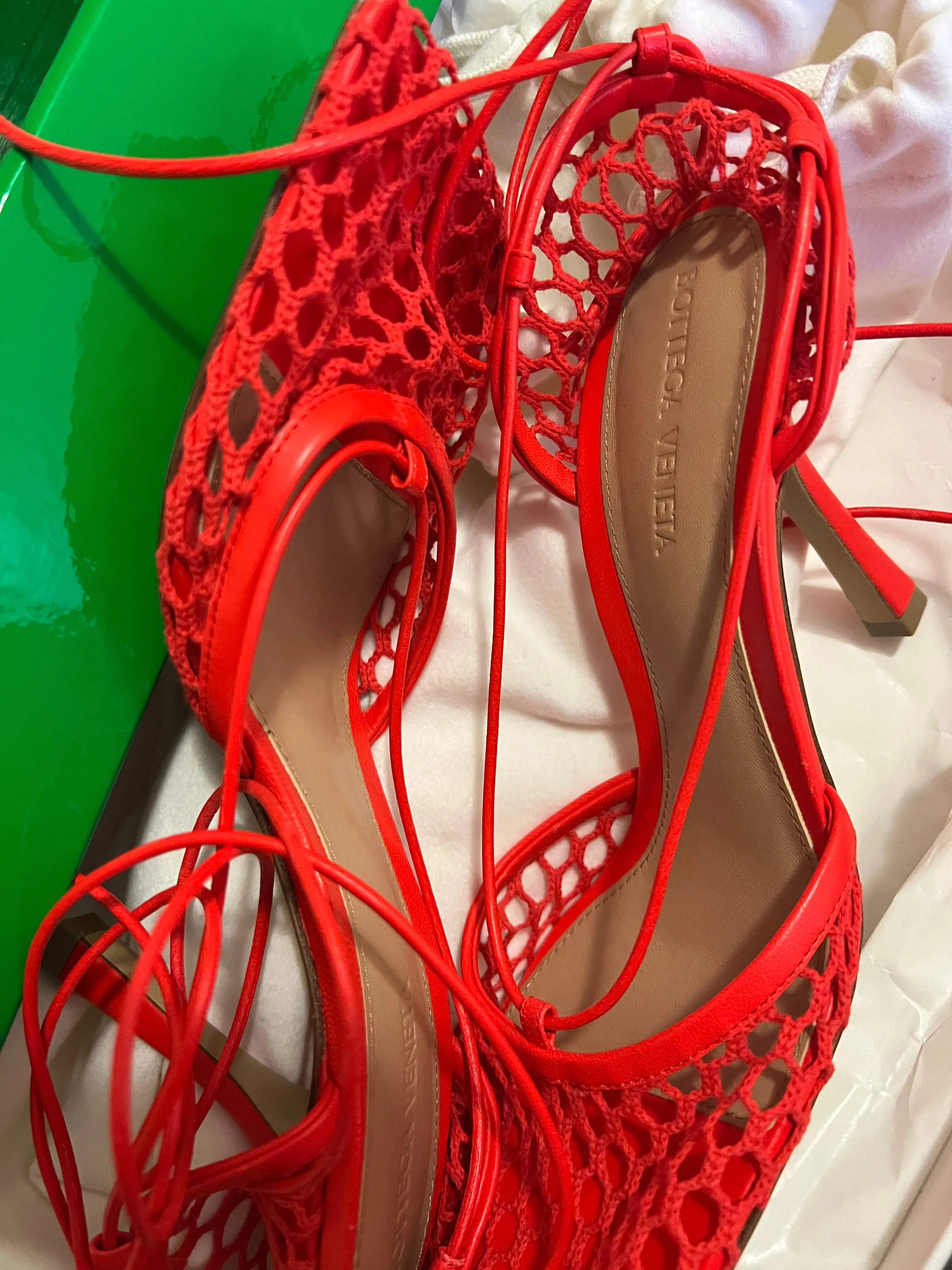 BOTTEGA VENETA STRETCH SANDAL (COLOR RED)
