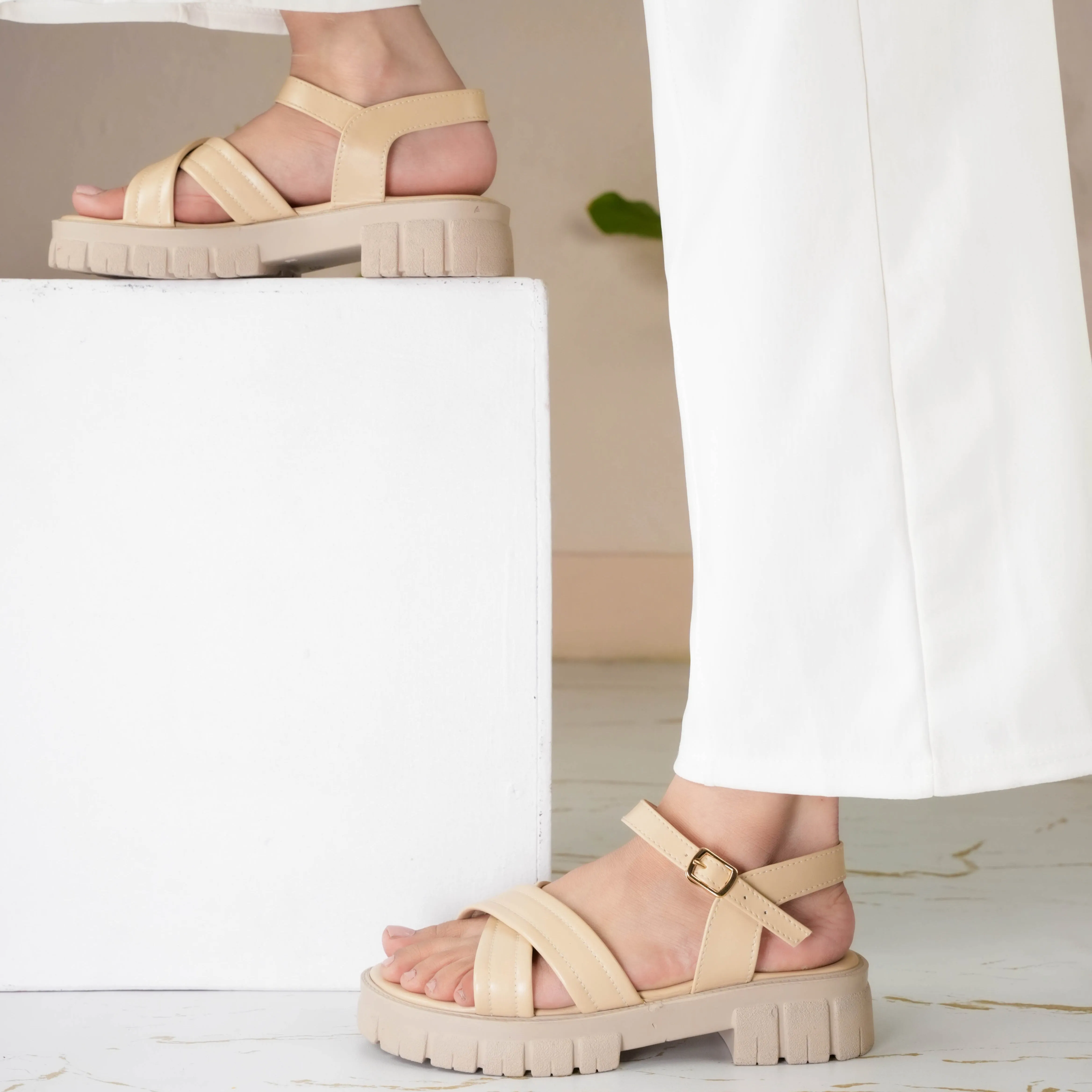 CHUNKY BEIGE