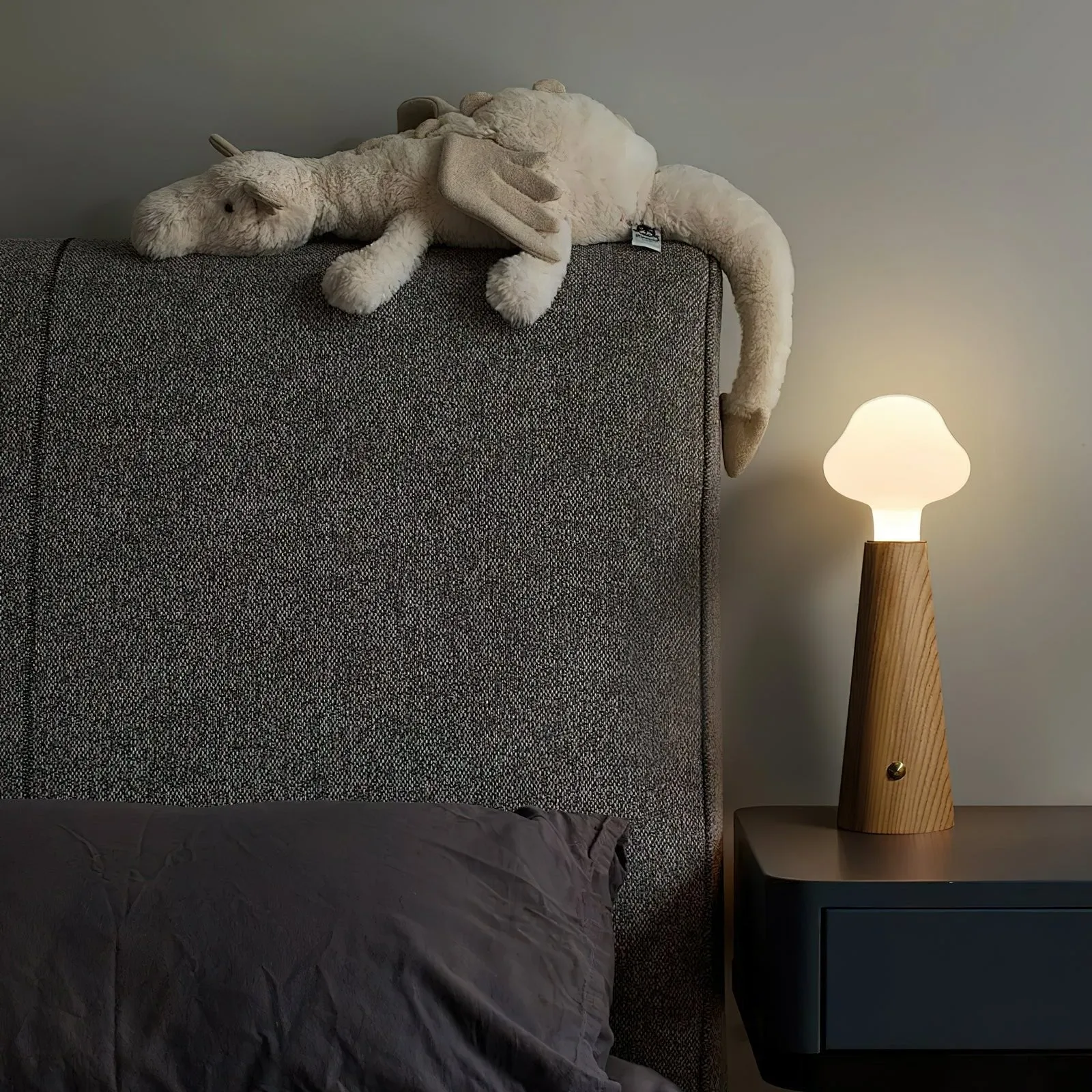 Cloudlet Table Lamp – Dreamy LED Light for a Soothing Atmosphere