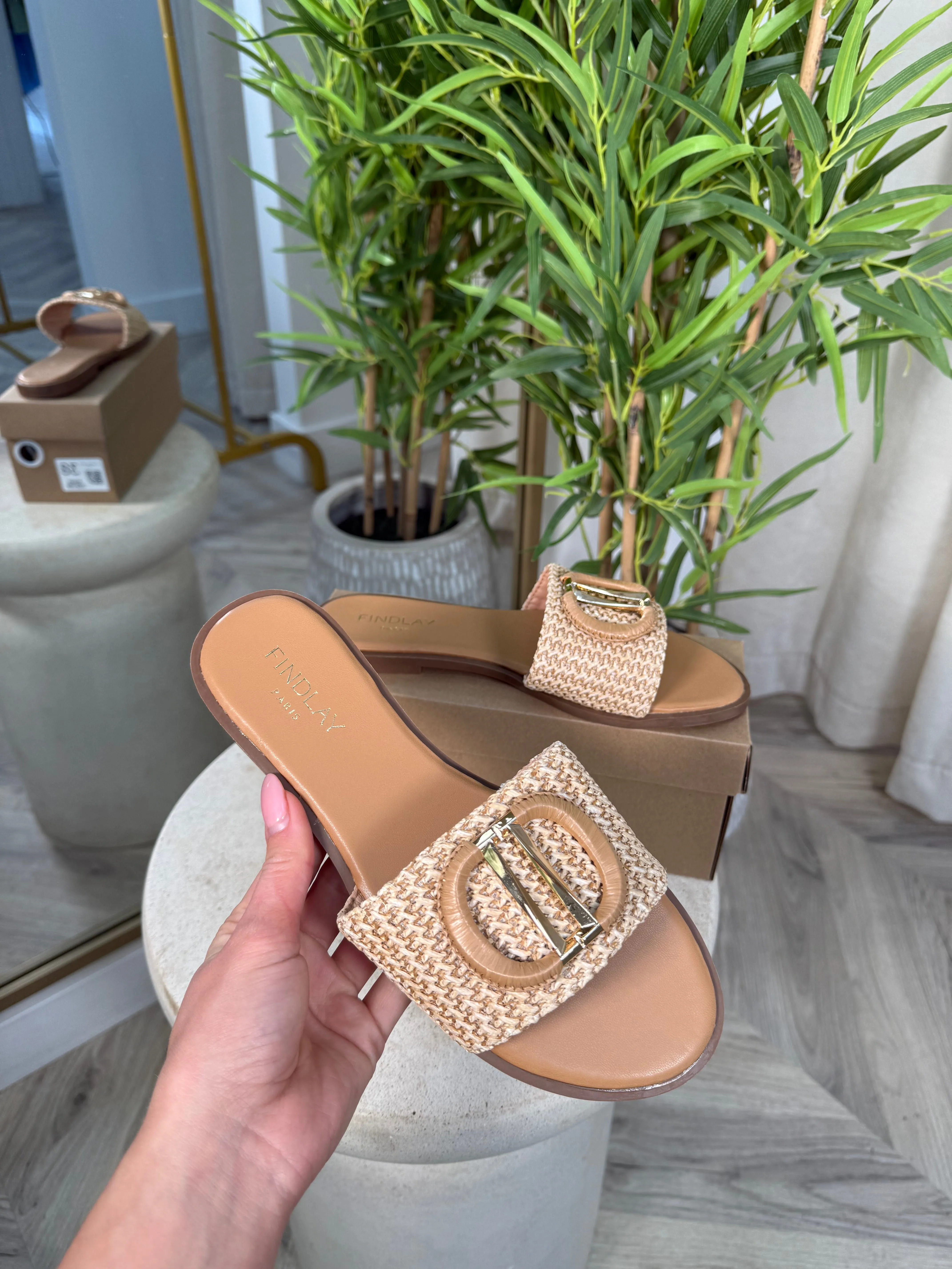 Danica Gold Detailed Flat Sandals