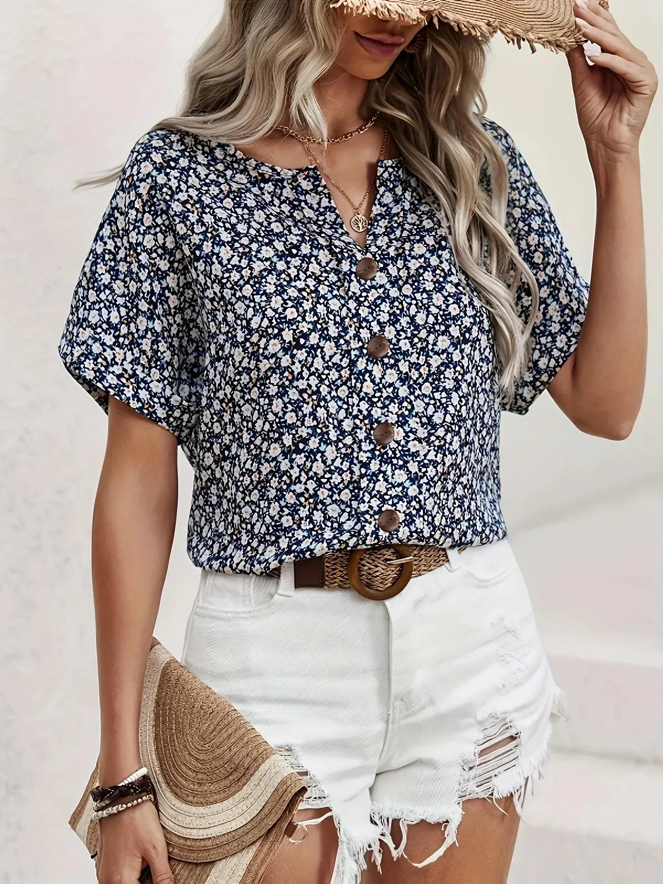Emily™ | Elegant Floral Pattern Top