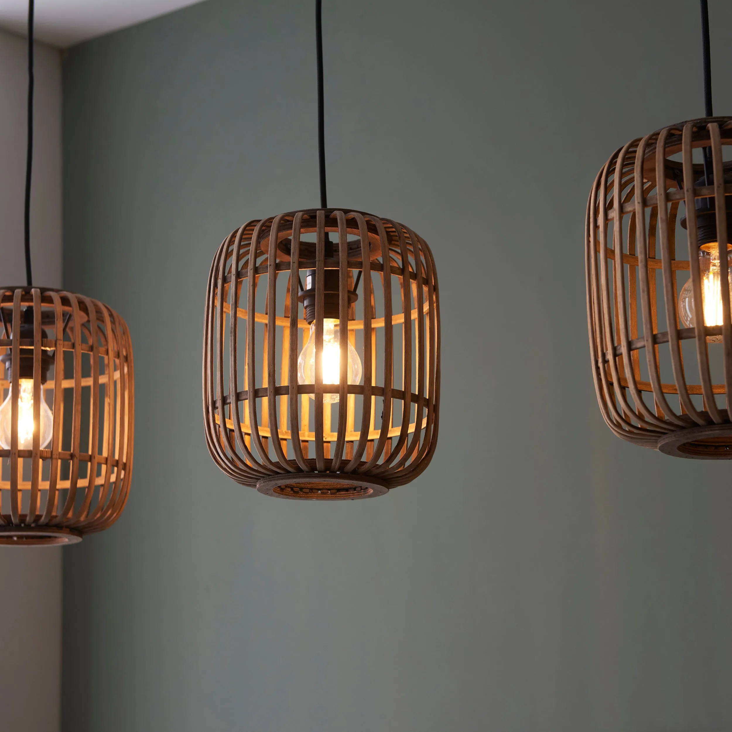 Endon 101775 Mathias 3lt Pendant Natural bamboo, plywood & matt black paint 3 x 10W LED E27 (Required)