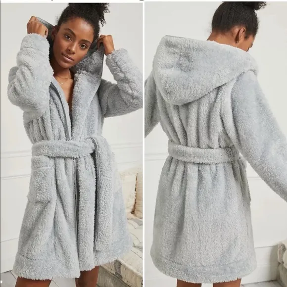 Extremely Soft &amp; Cuddle Pretty Light_Grey Robe with Hoodie &amp; Belt “Wake Up”