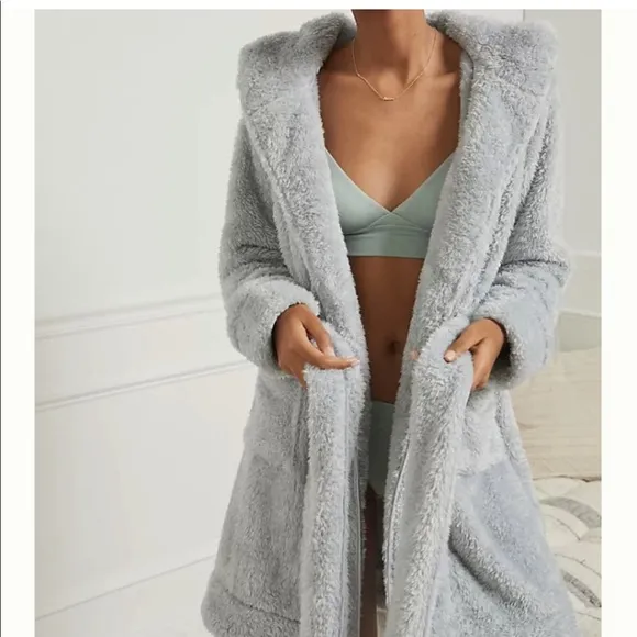 Extremely Soft &amp; Cuddle Pretty Light_Grey Robe with Hoodie &amp; Belt “Wake Up”