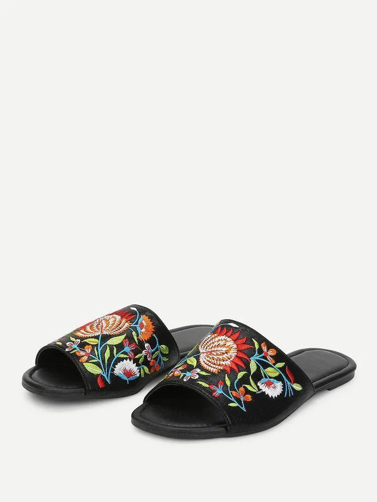 Flower Embroidered Flat Sandals