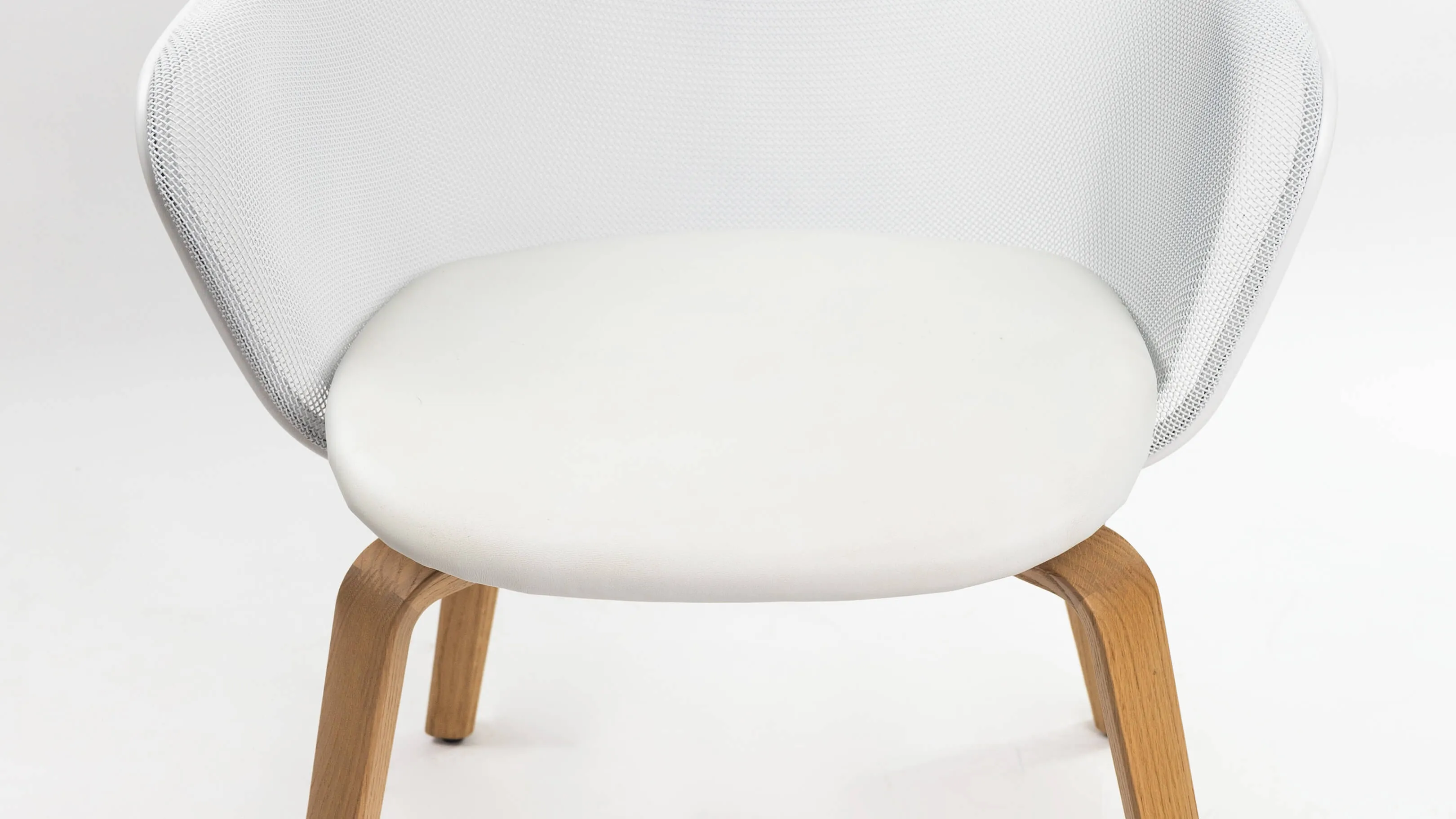 Iuta Armchair '14