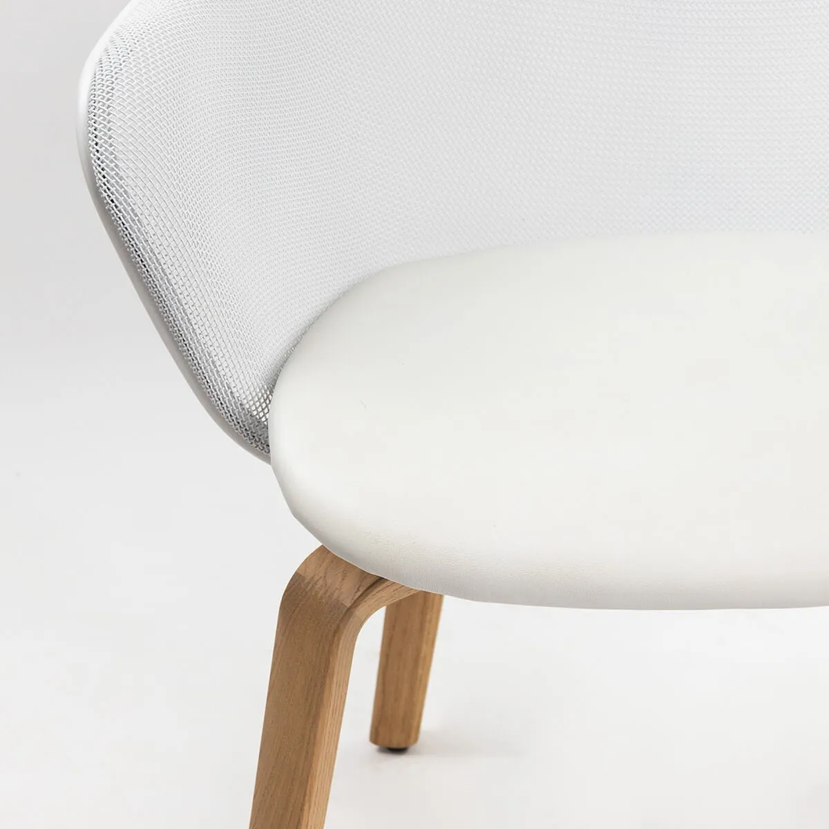 Iuta Armchair '14