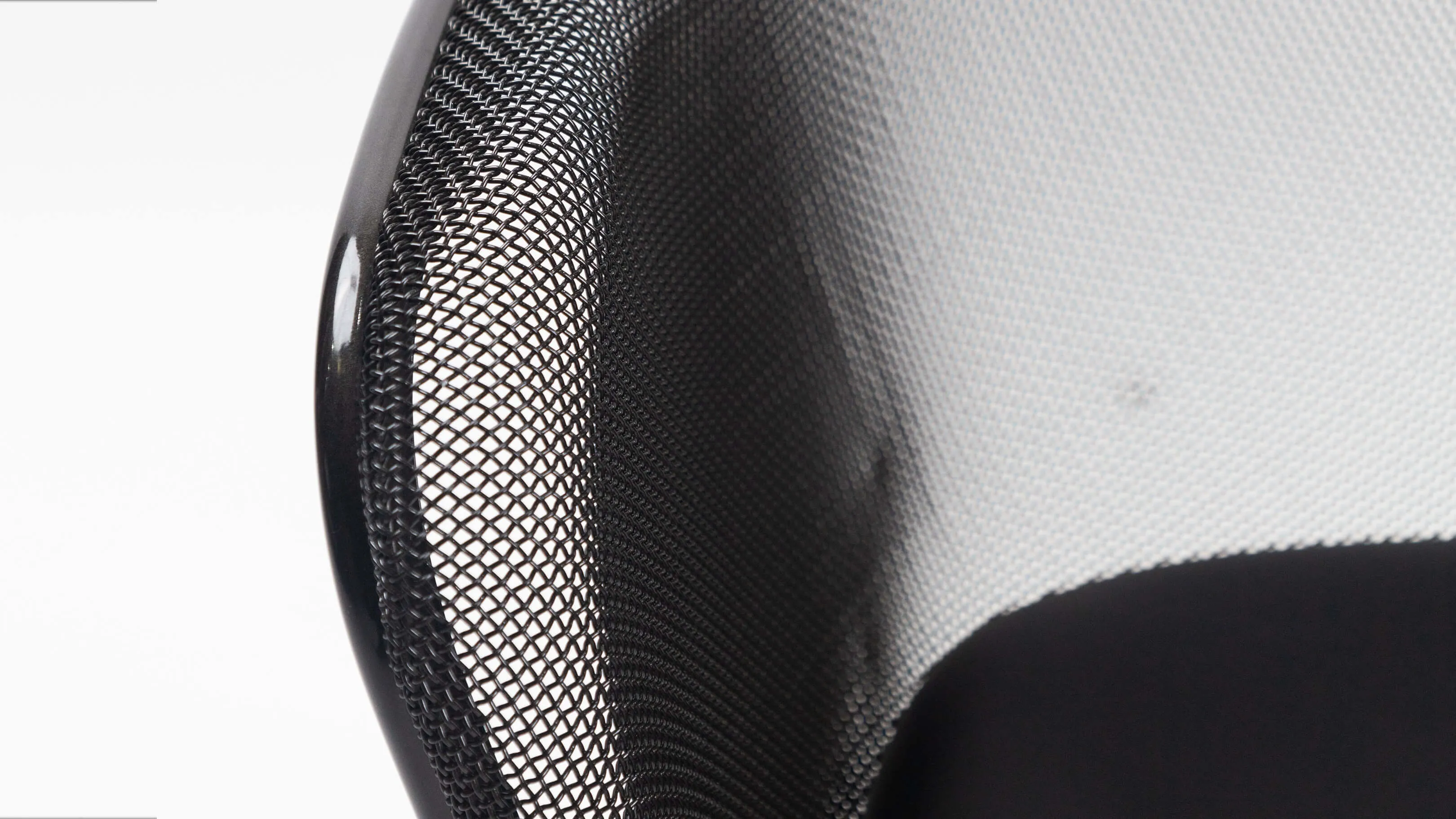 Iuta Armchair Black Leather