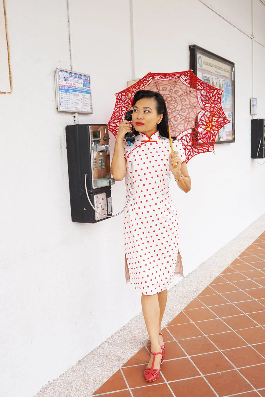 KWEE SWEE Classic Fitted Polka Dot Cheong Sam