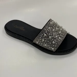 Lis6082w Lia flat sandals