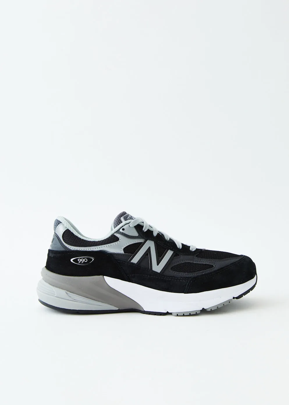 MADE in USA 990v6 Sneakers