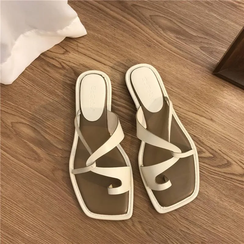 Minimalist Strappy Toe-Loop Sandals