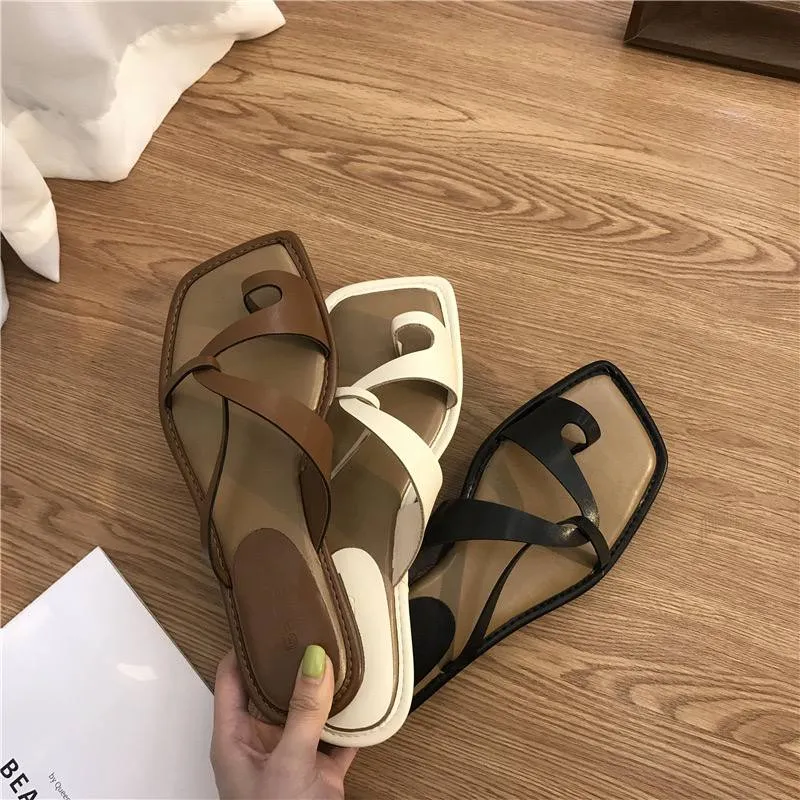 Minimalist Strappy Toe-Loop Sandals