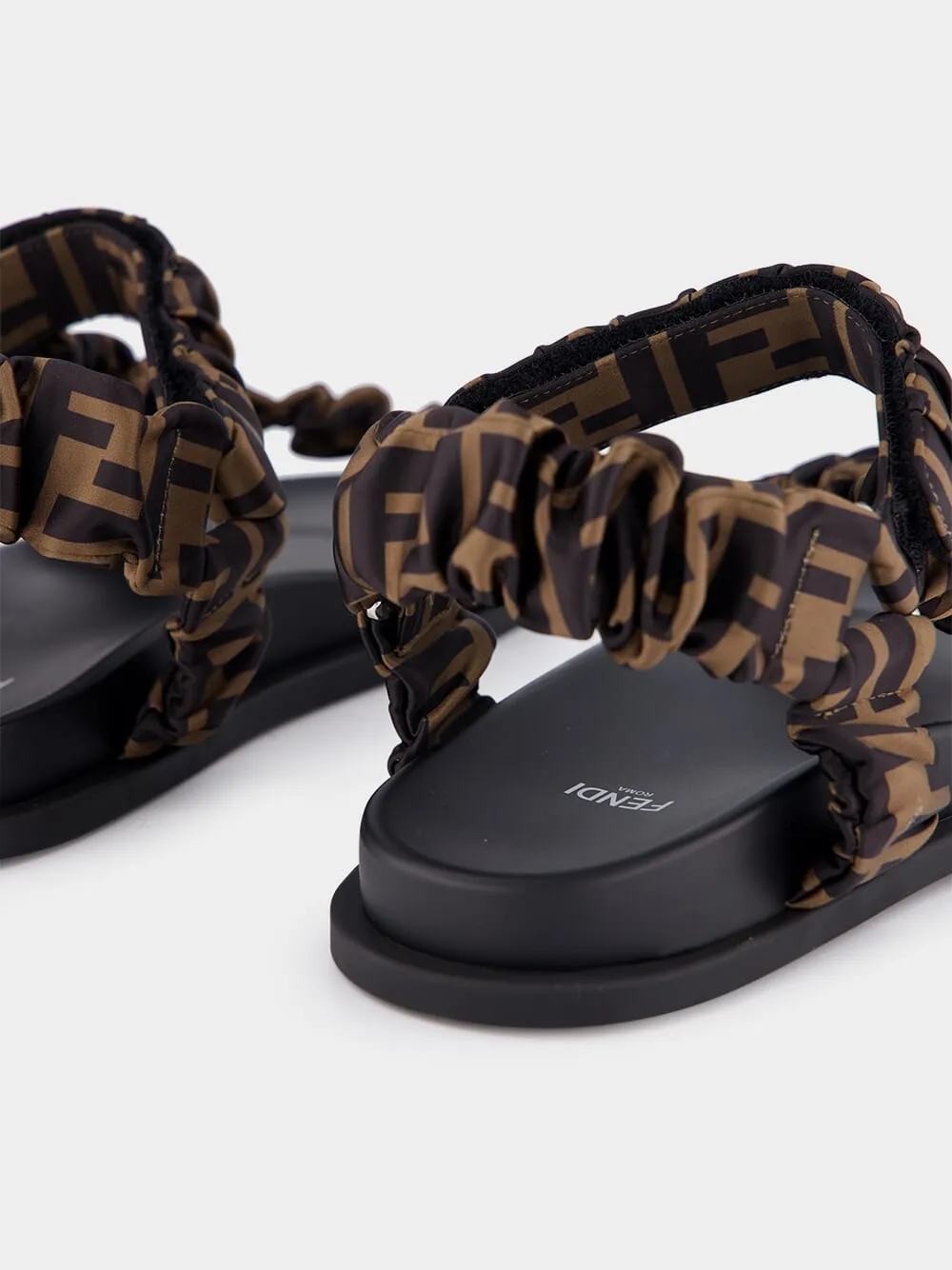 Motif Feel Flat Sandals