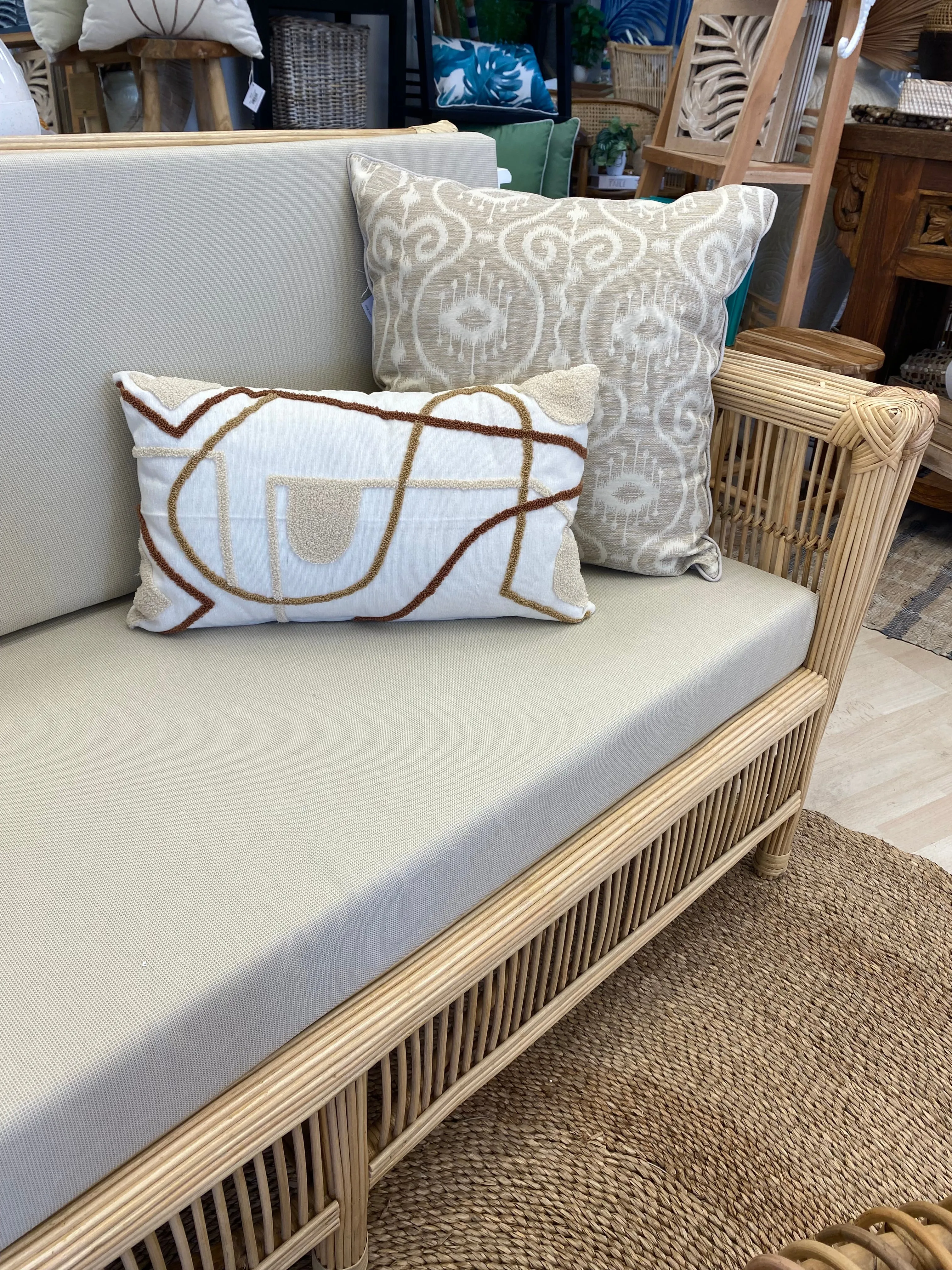 Muse Cushion