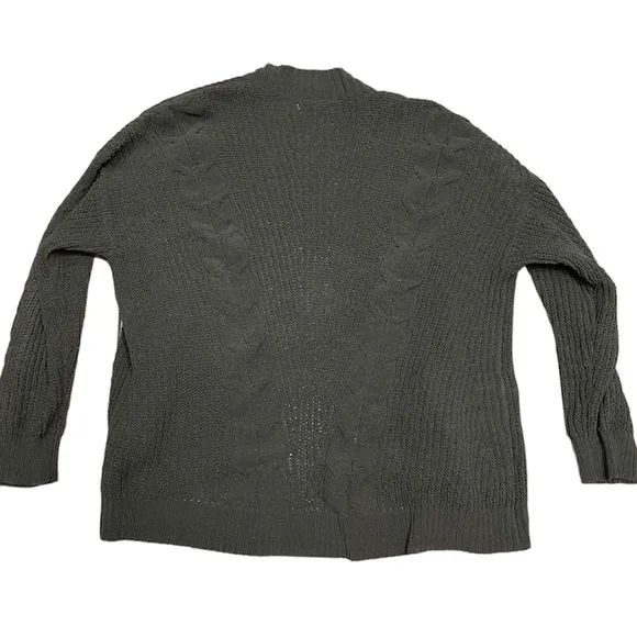 NWOT American Eagle Army Green Short Soft Knitted Sweater Cardigan (size M)