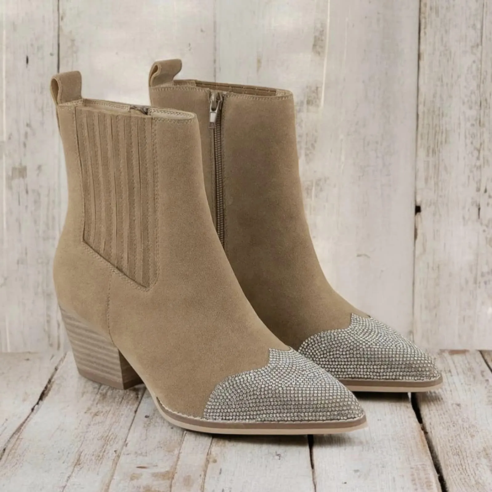 RHINESTONE COWGIRL (khaki) - Oasis Society
