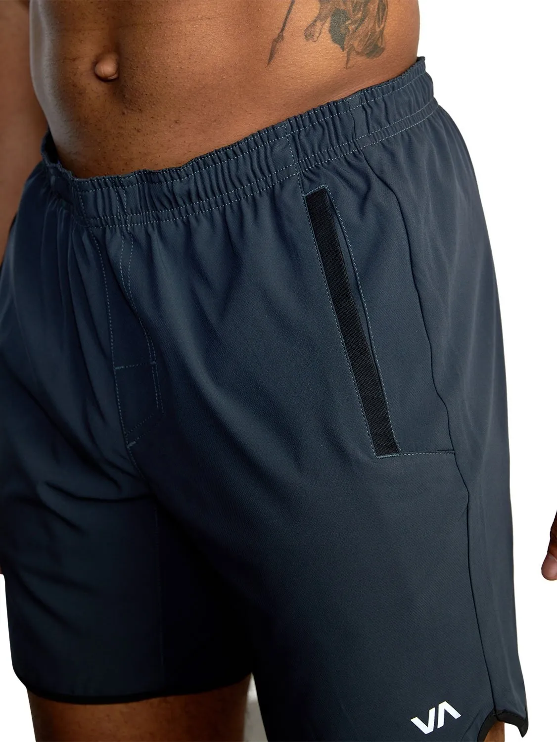 RVCA Men's 17" Yogger Stretch Walkshort