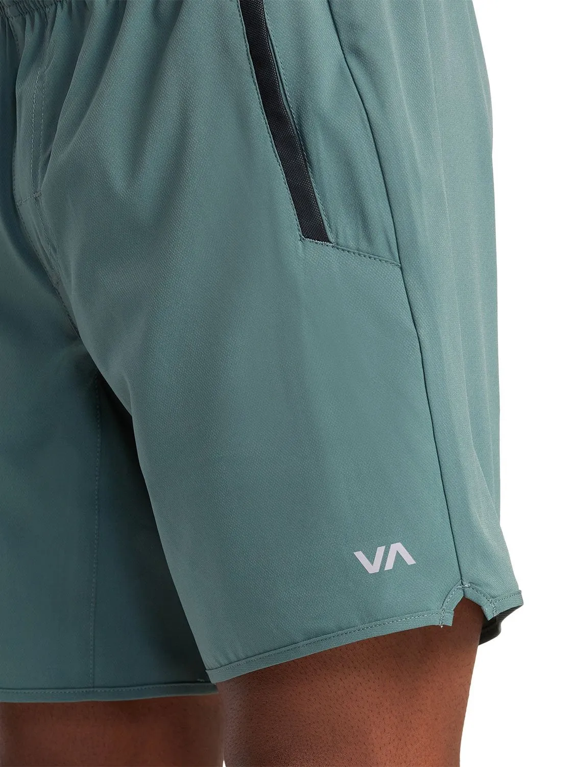 RVCA Men's 17" Yogger Stretch