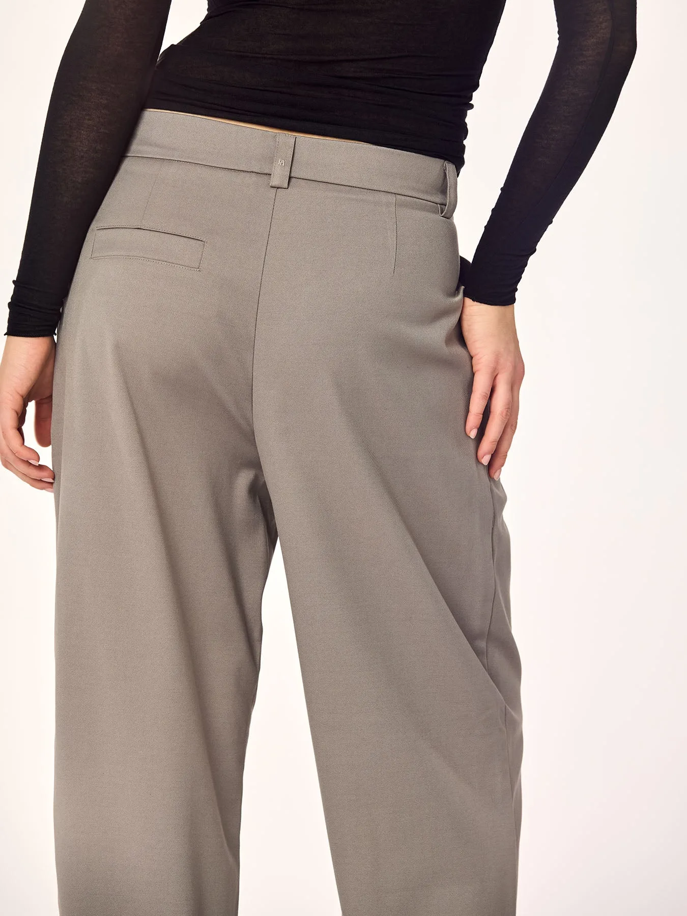 SET - BLAZING OVERSIZED BLAZER AND SUIT PANTS • Grey