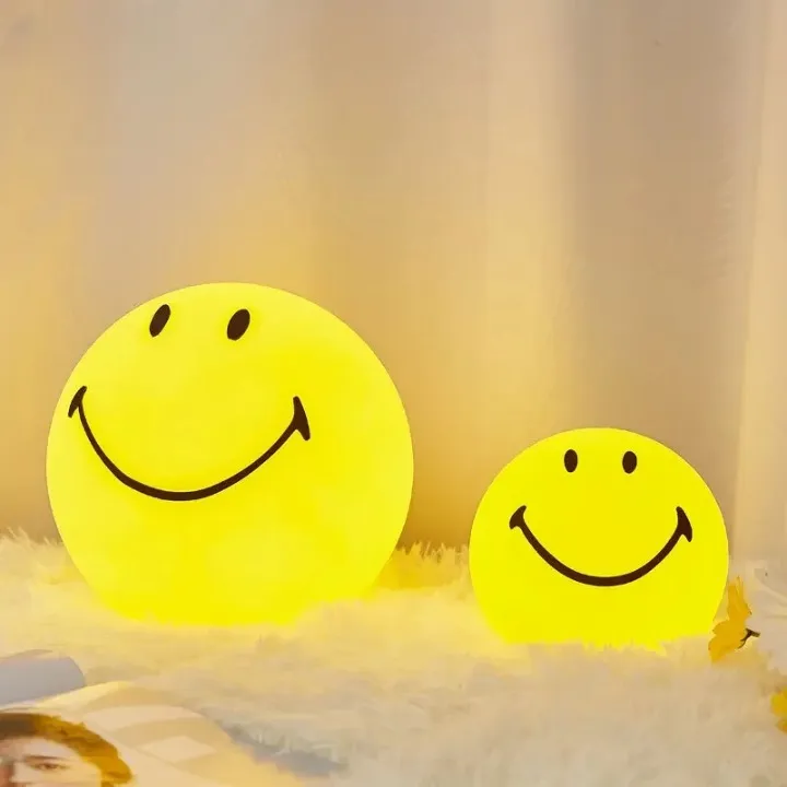 Smiling Face Lamp