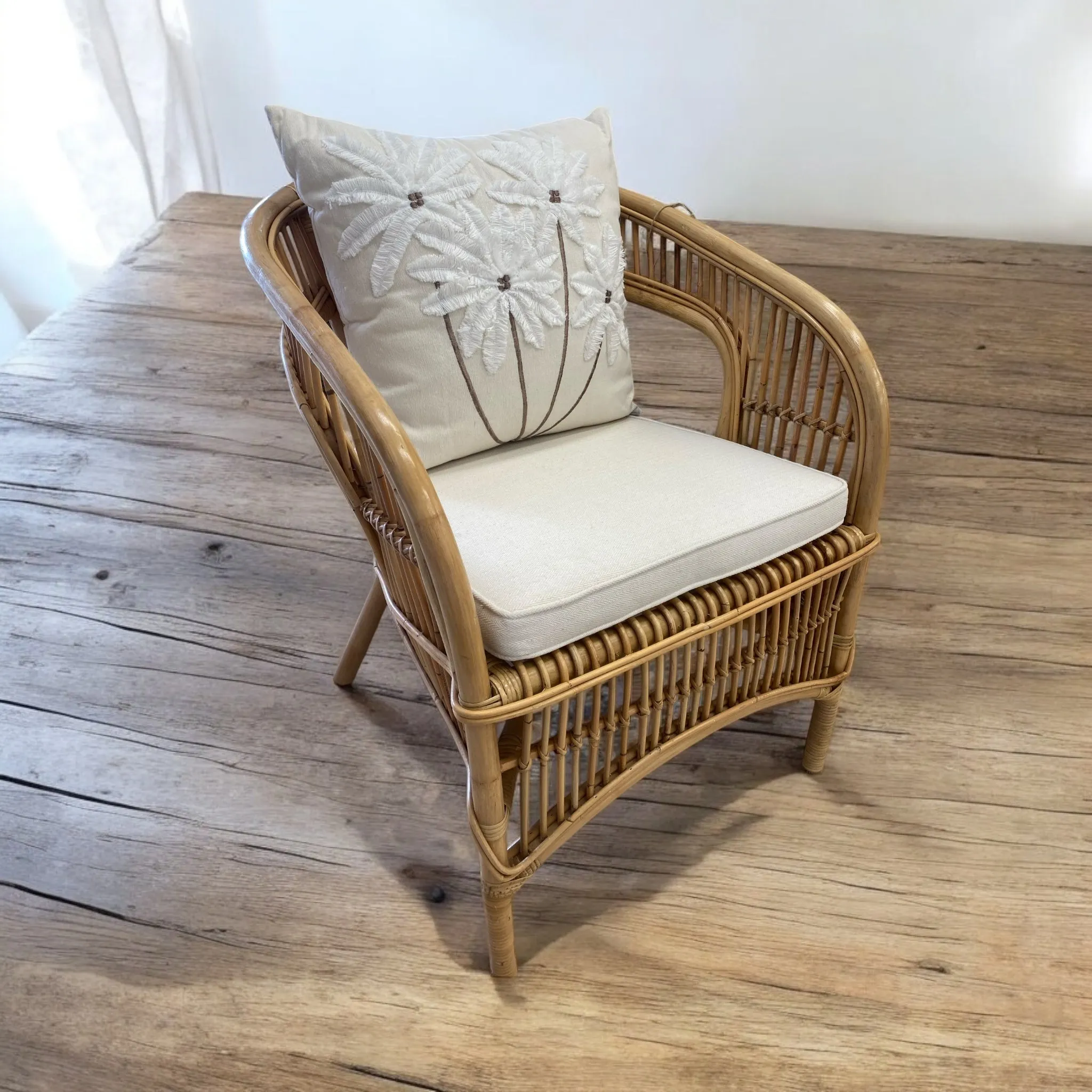 White Lux Palm Cushion