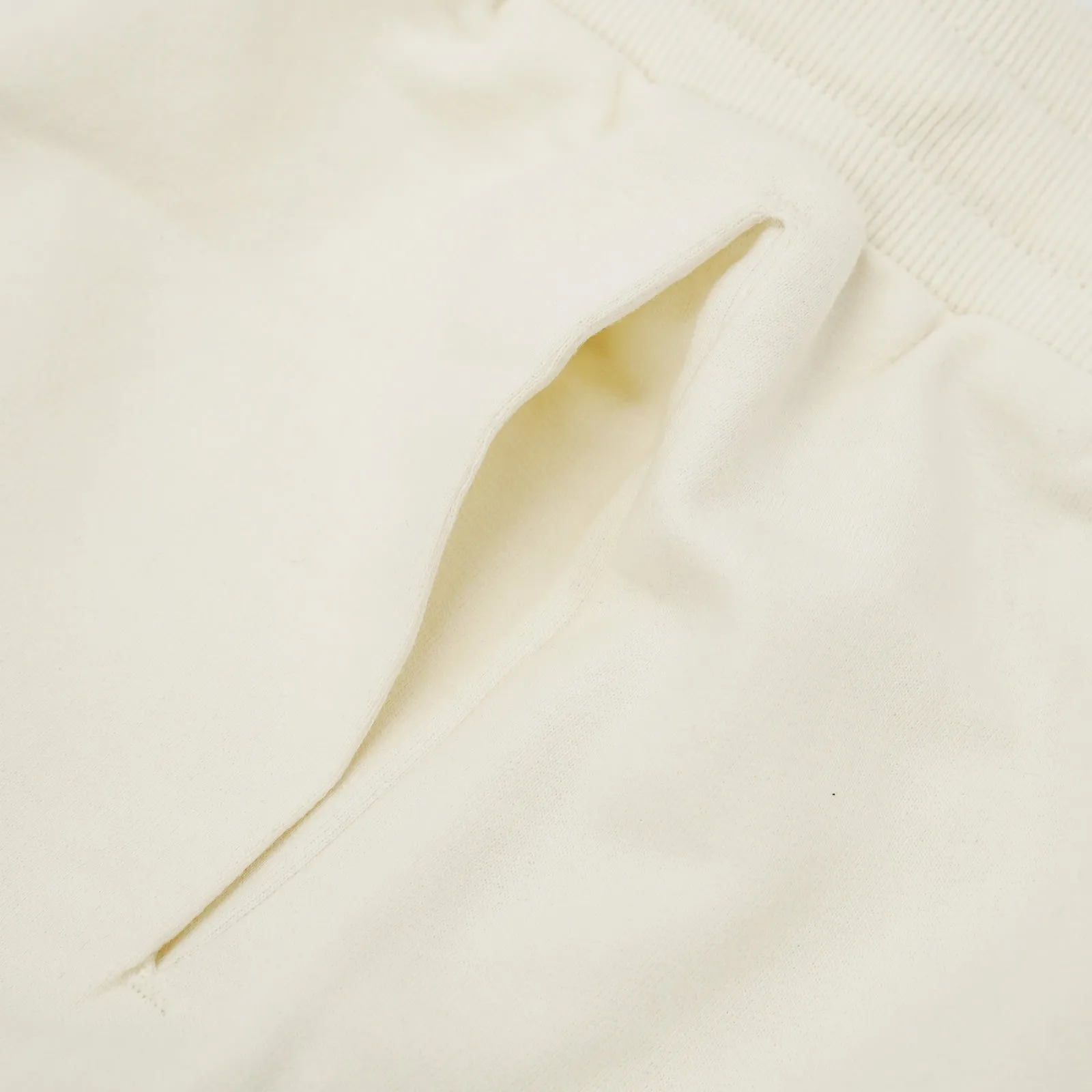 Wordmark Walk Flocked Short - Milk