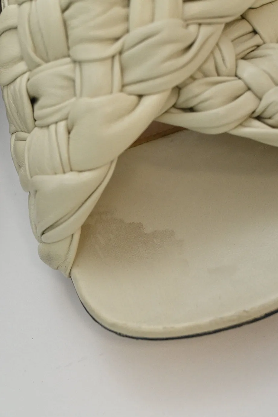 [WS6594] Bottega Veneta | Flat sandals
